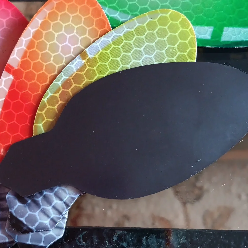 REFLECTIVE CHRISTMAS LIGHT MAGNETS - Picture 3 of 3